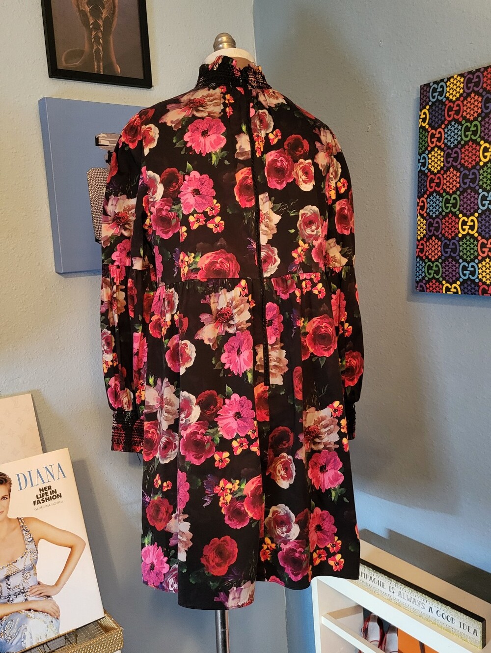 Alice + Olivia Thea Mock Neck Blouson Sleeve Babydoll Dress in  Midnight Rose - Picture 4 of 13